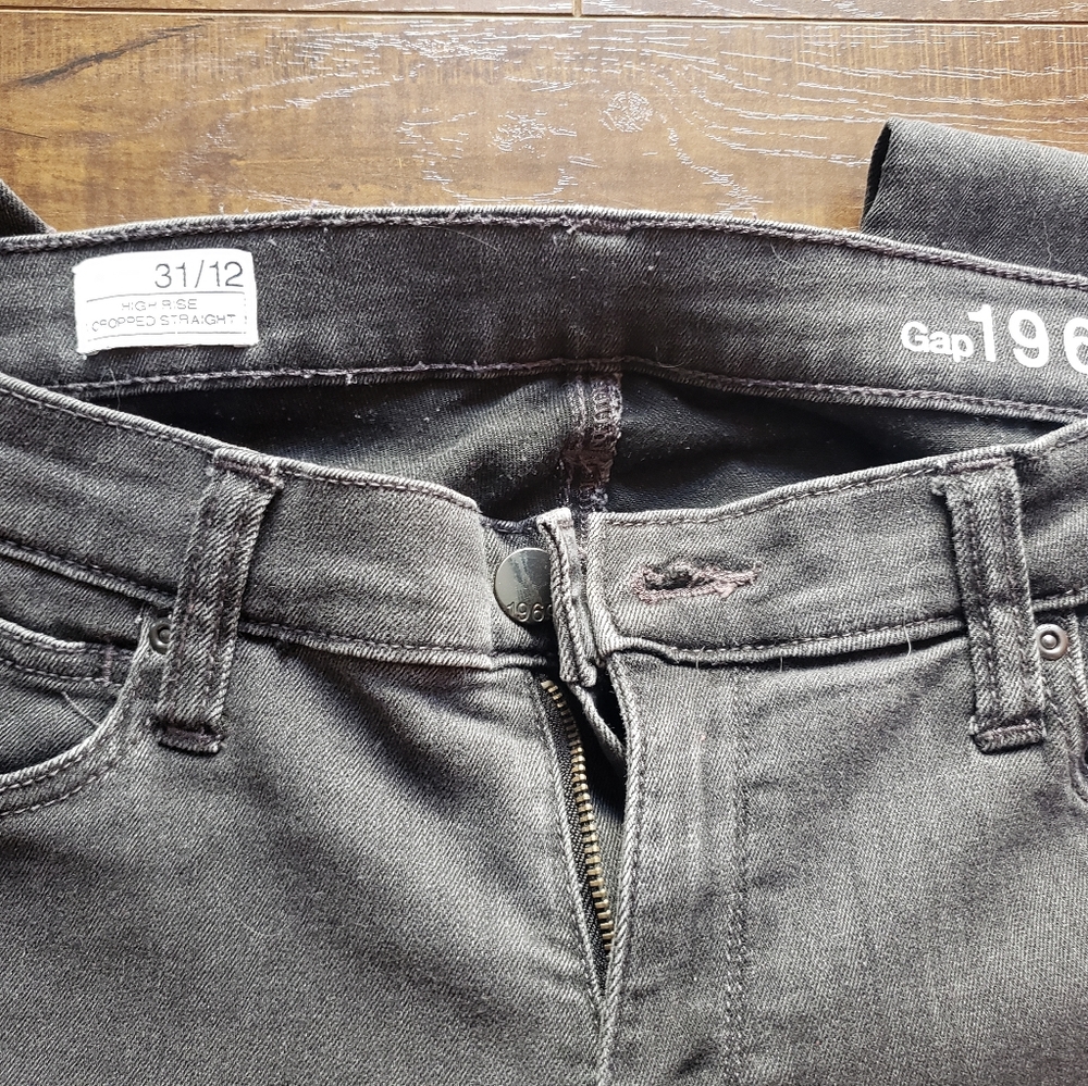 Gap crop capris - Picture 8 of 9